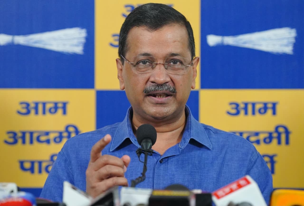 29 में से 9 गाड़ी कंपनियों ने माना, ई-20 से 2023 से पहले की 30 करोड गाड़ी होंगी खराब- केजरीवाल
