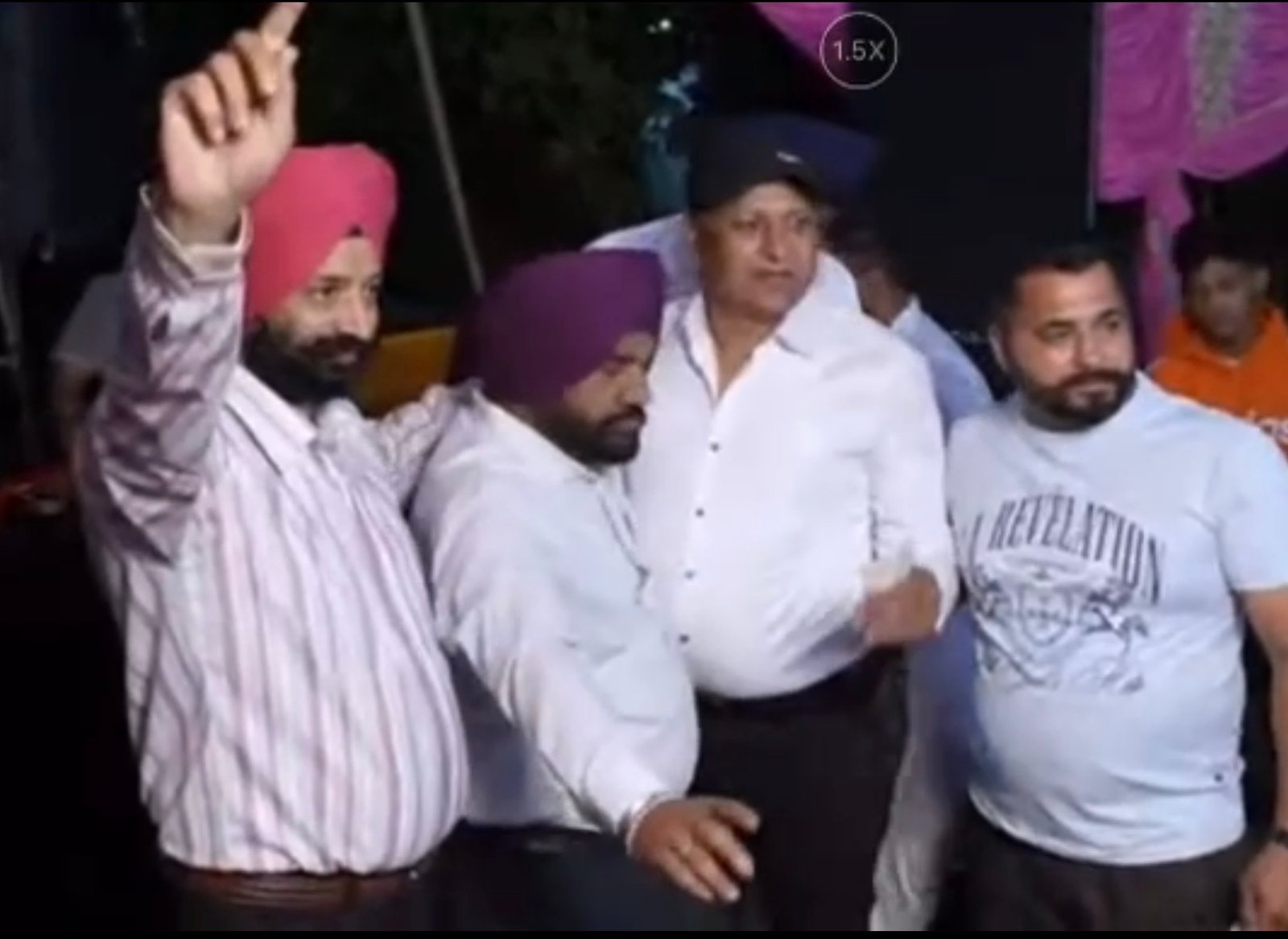 DSP जेल हरभजन सिंह करता था क़ैदियों के साथ डांस,क़ैदी उड़ाते थे उनपर नोट,वीडियो आई सामने