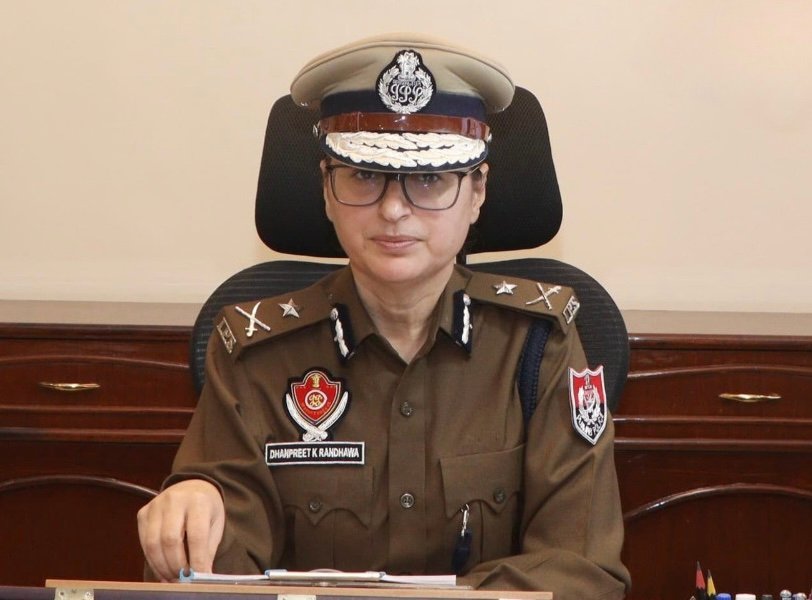13 साल बच्ची के कत्ल मामले में पुलिस कमिश्नर धनप्रीत कौर का सख़्त एक्शन-इस पुलिसकर्मी की गई नौकरी