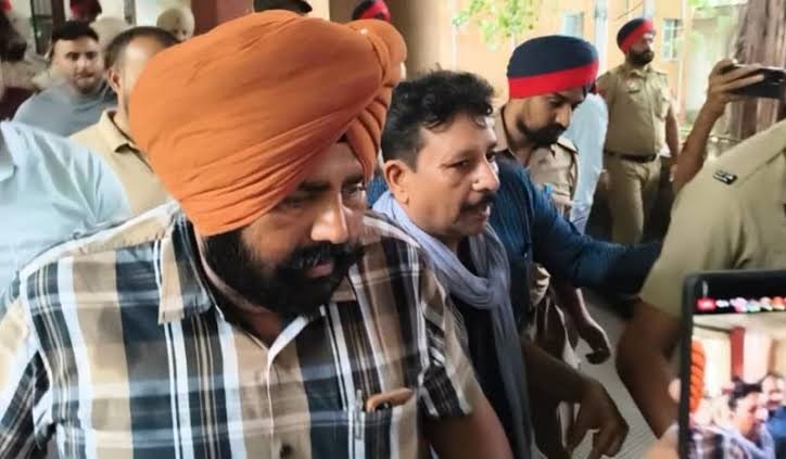 MLA रमन अरोड़ा अदालत में पेश, फिर मिला पुलिस रिमांड