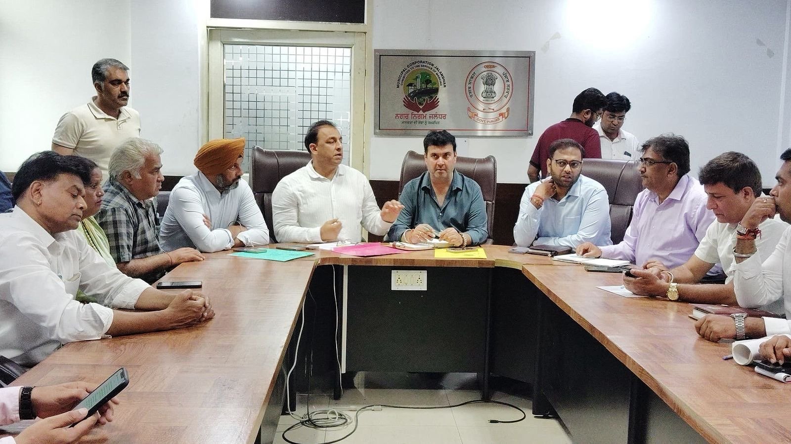 जालंधर एमसी कार्यालय में नितिन कोहली की अध्यक्षता में महत्वपूर्ण बैठक, सेंट्रल विधानसभा क्षेत्र के कार्यों को मिलेगी नई रफ्तार