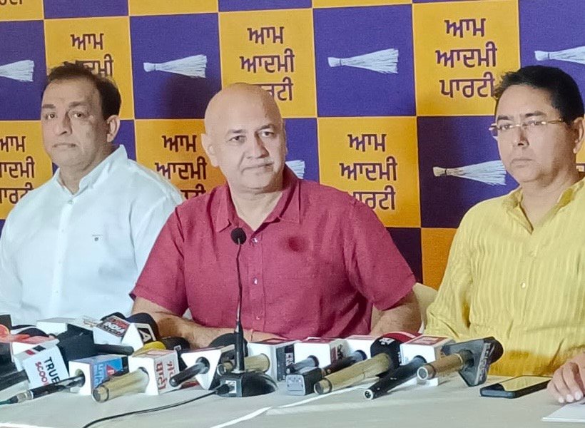 NITIN कोहली AAP में शामिल,सेंट्रल में आफिस खोल करवाएँगे लोगों के काम