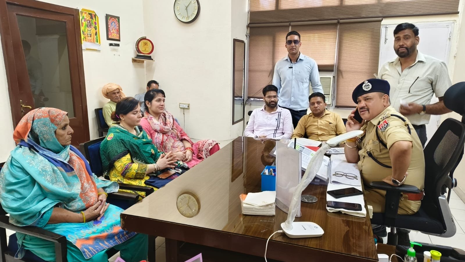 पाकिस्तान से आएं हिंदू परिवारों को जालंधर पुलिस ने दिलवाया 6 माह वीजा- बोले हम पाकिस्तान नहीं जाएँगे