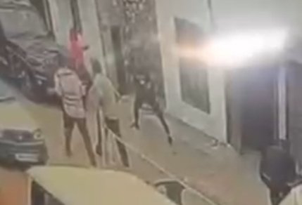 कांग्रेस के पूर्व MLA ओर OSD को मारी घर में आकर 12 गोलियाँ