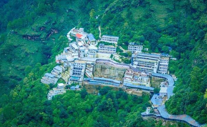 माता वैष्णो देवी जाने वाले श्रद्धालुओं के लिए ख़ुशख़बरी-ये सुविधा शुरू