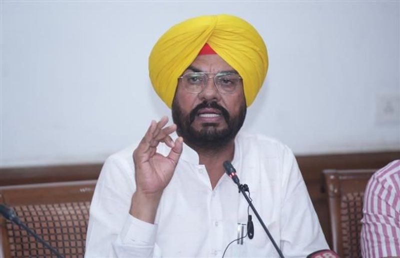 रवनीत बिट्टू का व्यवहार शर्मनाक, घमंडी और पूरी तरह अस्वीकार्य: कुलदीप सिंह धालीवाल