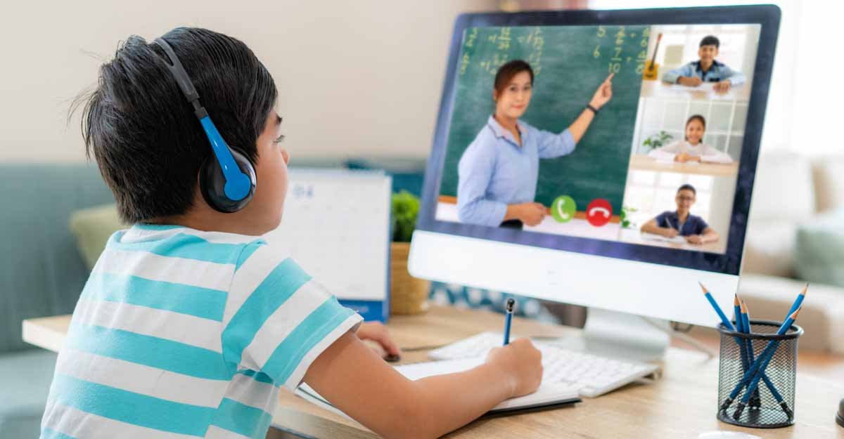 भीषण गर्मी में स्कूलों में अब लगेगी ONLINE क्लासें