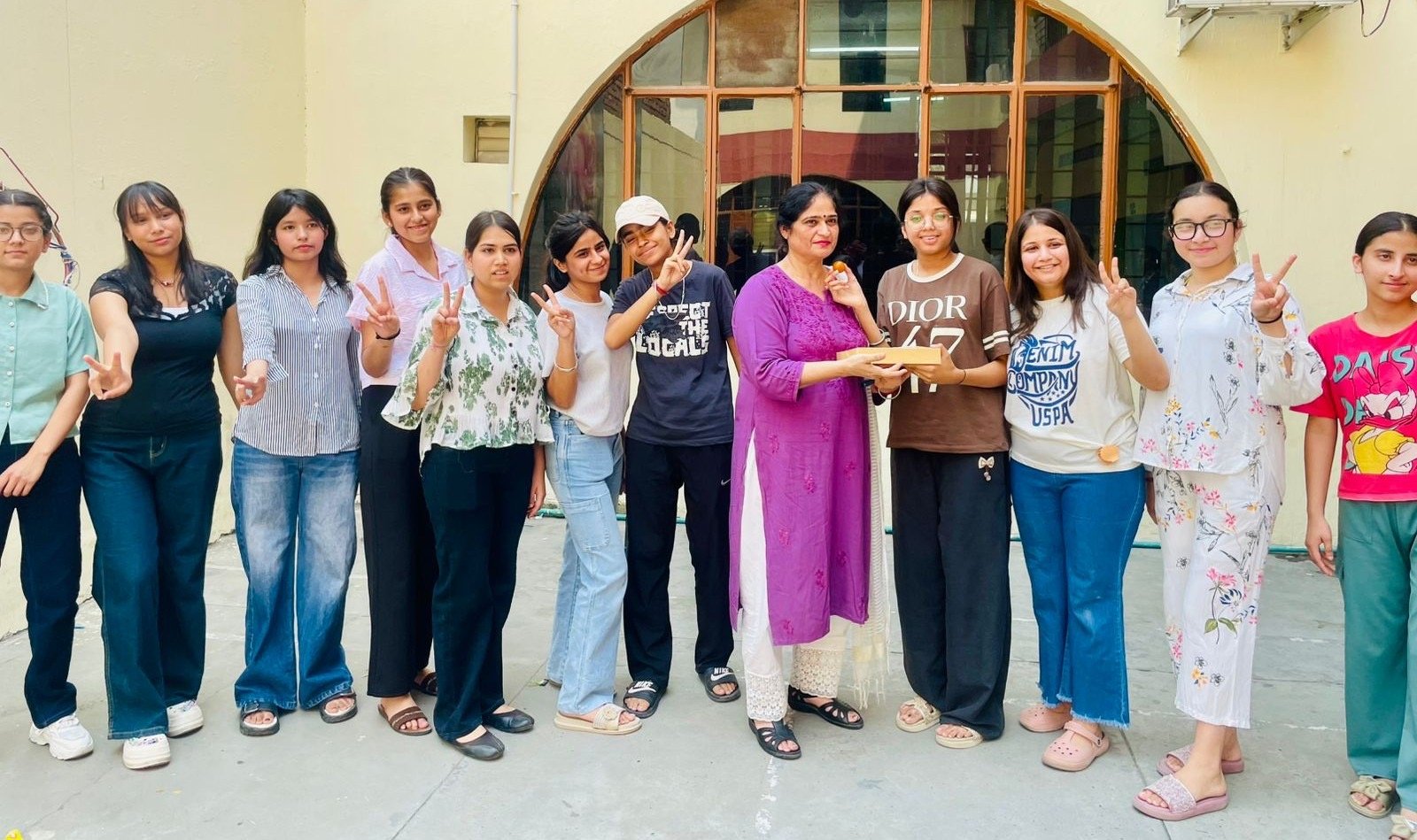 सेंट सोल्जर ग्रुप ऑफ इंस्टीट्यूशन्स का सीबीएसई 12वीं परीक्षा परिणाम रहा शत-प्रतिशत
