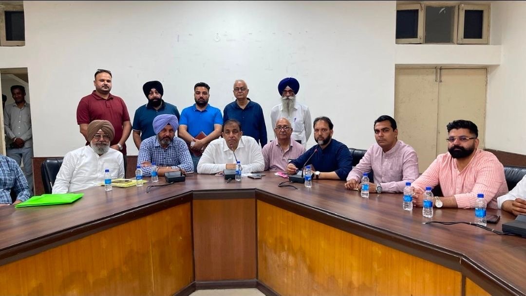 जालंधर सेंट्रल के इंचार्ज नितिन कोहली द्वारा मेरी रसोई योजना और राशन वितरण व्यवस्था को सुचारु बनाने के लिए अहम बैठक