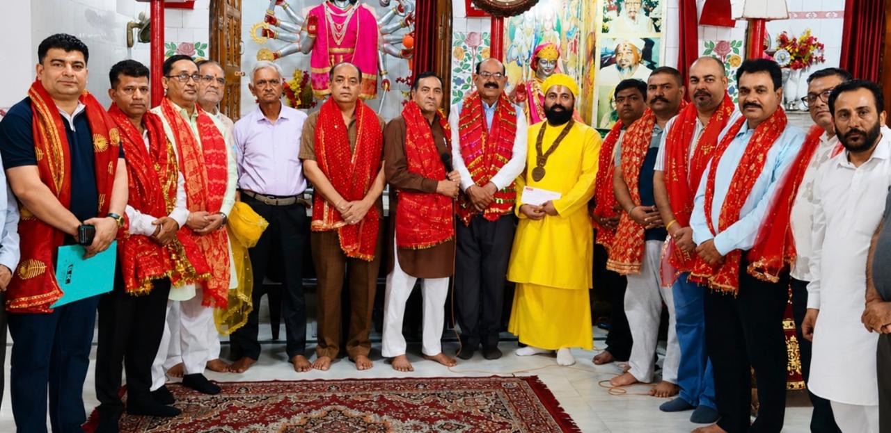 केबिनेट मंत्री मोहिंदर भगत ने सतगुरु बावा लाल दयाल आश्रम को दिया 3 लाख रुपए का अनुदान