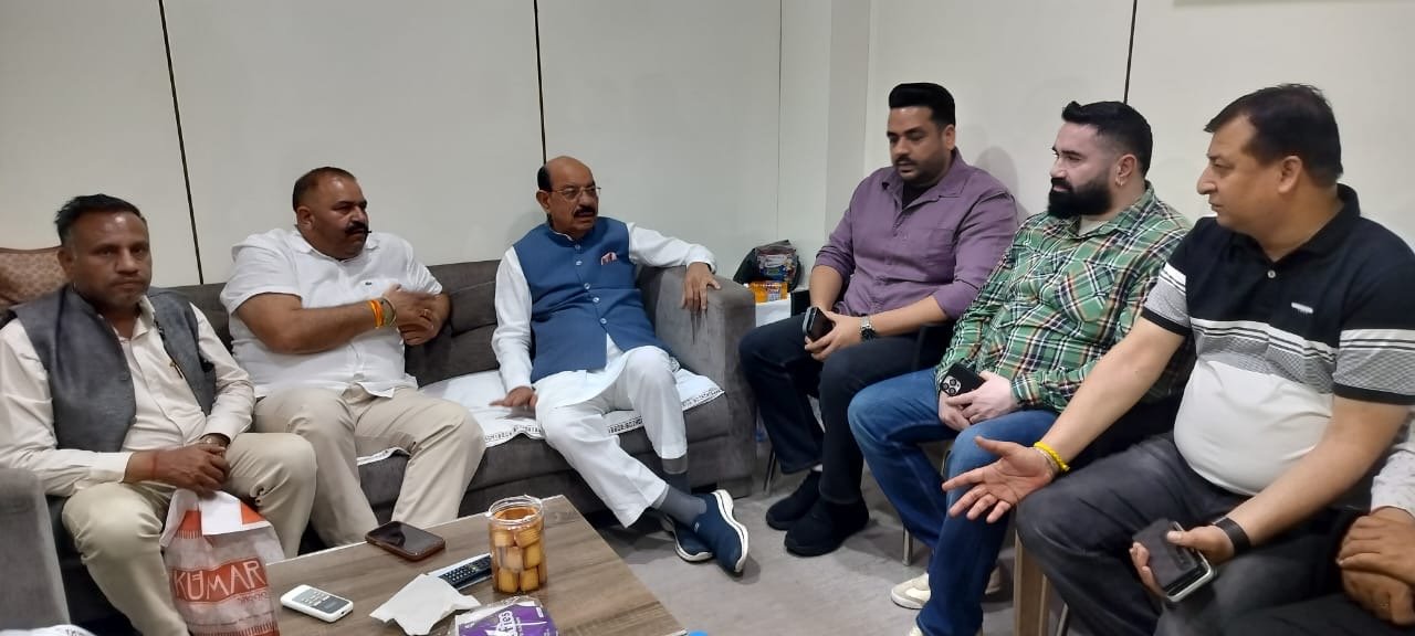 जालंधर के पूर्व सांसद सुशील रिंकू की माता की तबियत बिगड़ी, अस्पताल में भर्ती, हालचाल जानने अस्पताल पहुंचे कैबिनेट मंत्री मोहिंदर भगत