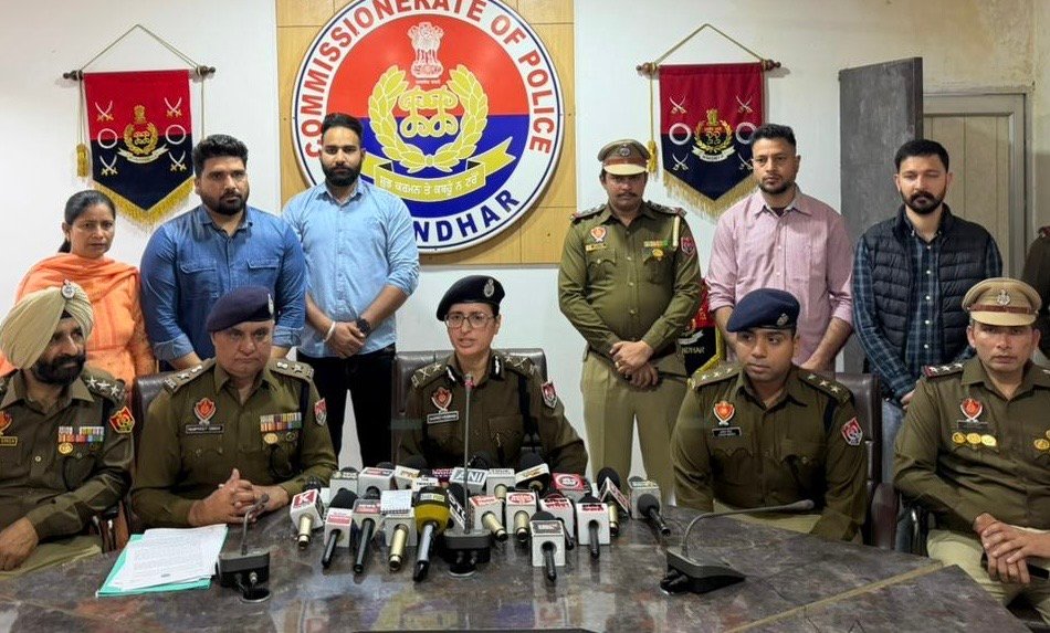 जालंधर में डाक्टर के घर गोलियाँ चलाने वाले दो गिरफ्तार