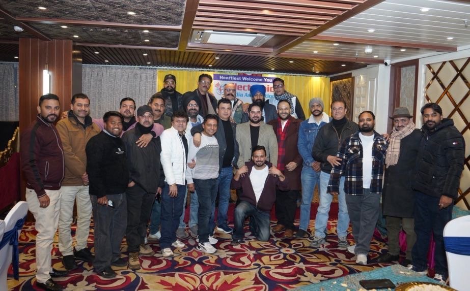 इलेक्ट्रॉनिक मीडिया एसोसिएशन ने प्रधान संदीप साही की अगुवाई में धूमधाम से मनाया लोहड़ी का त्यौहार, पढ़ें